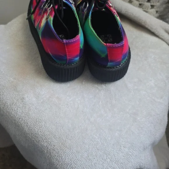 RARE T.U.K. Shoes Hi Rainbow Creepers Psychedelic NWOT Firm Price - Picture 4 of 6